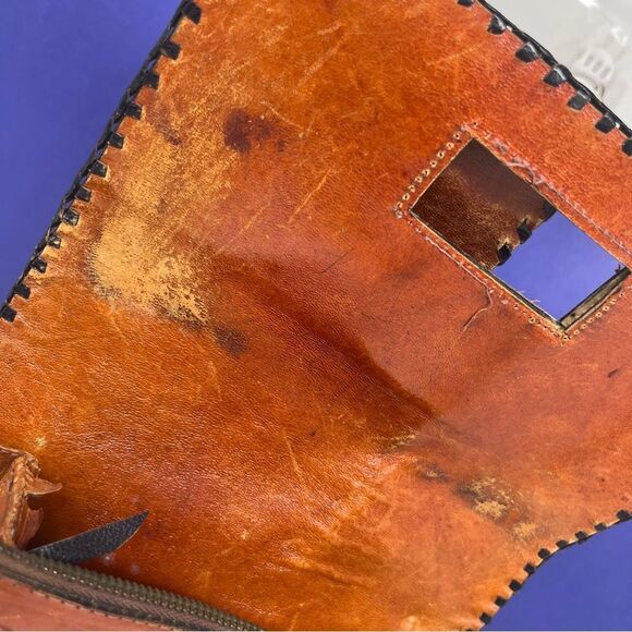 Vintage Distressed Hand-tooled Mandala Floral Leather Square Shoulder Bag - Picture 10 of 12